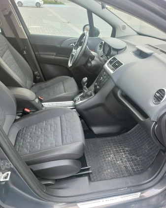 Opel Meriva cena 21900 przebieg: 157850, rok produkcji 2014 z Poznań małe 67